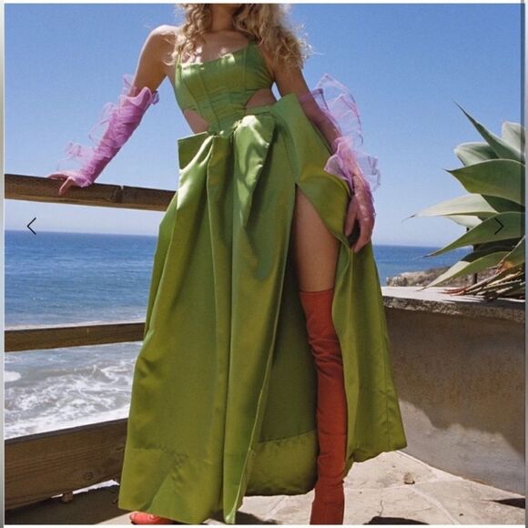 NEW For Love and Lemons Virginia Exaggerated Pleated Cutout Maxi Dress Green Med - Picture 2 of 10